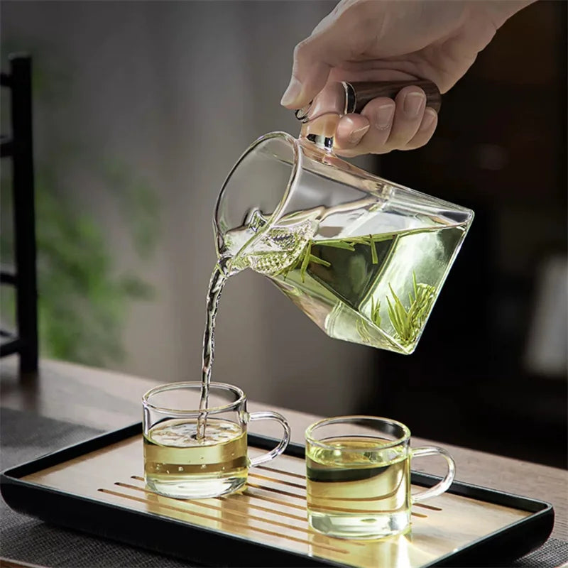 500ml/ 16.9oz  Wooden Handle Glass Fair Cup With Crescent Filter High-grade Tea Dispenser Chahai Tea Divider Tea Cup  Kung Fu Tea Set